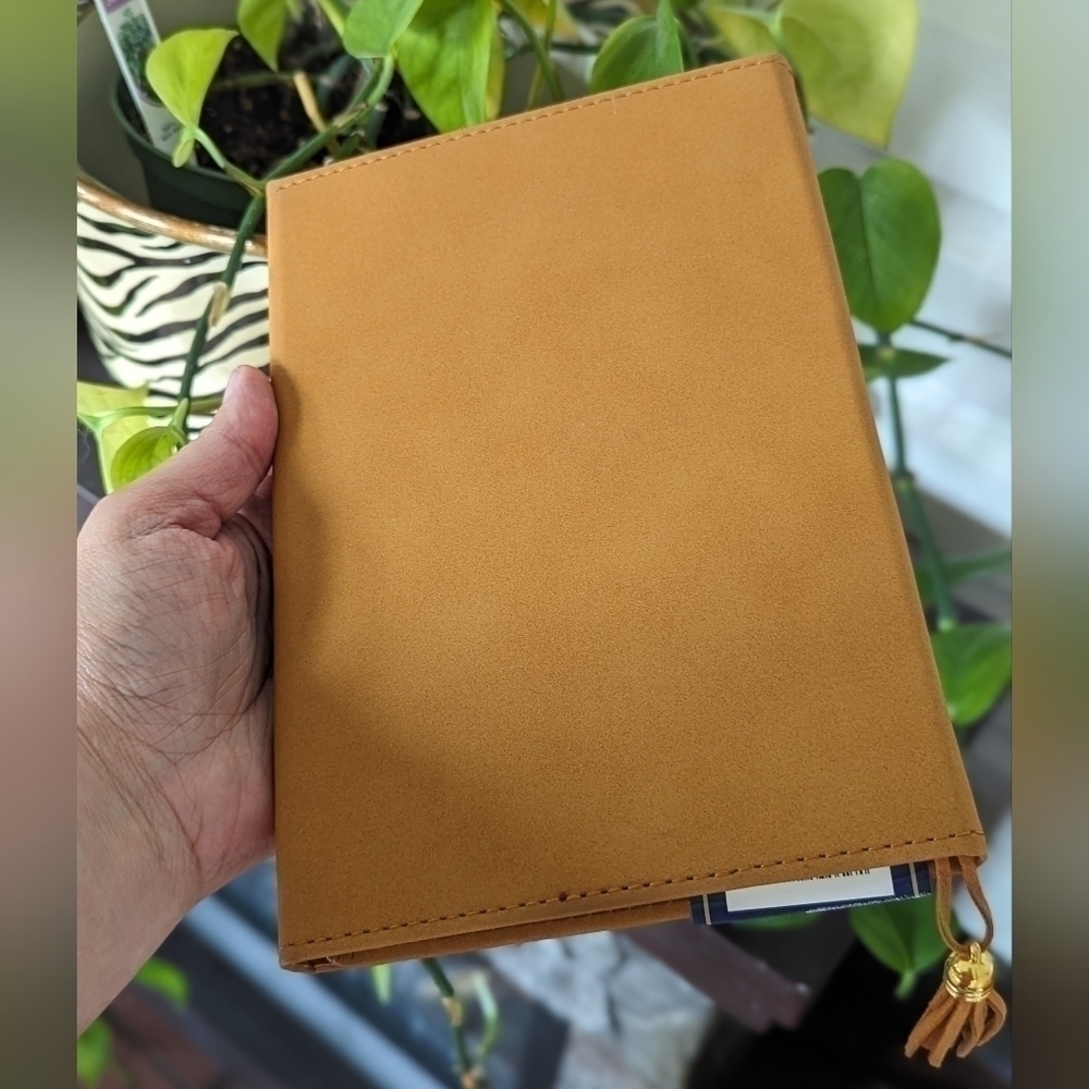 Notebook - Picture 5 of 12